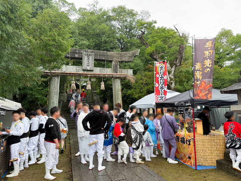 金田稲荷神社の参道入り口